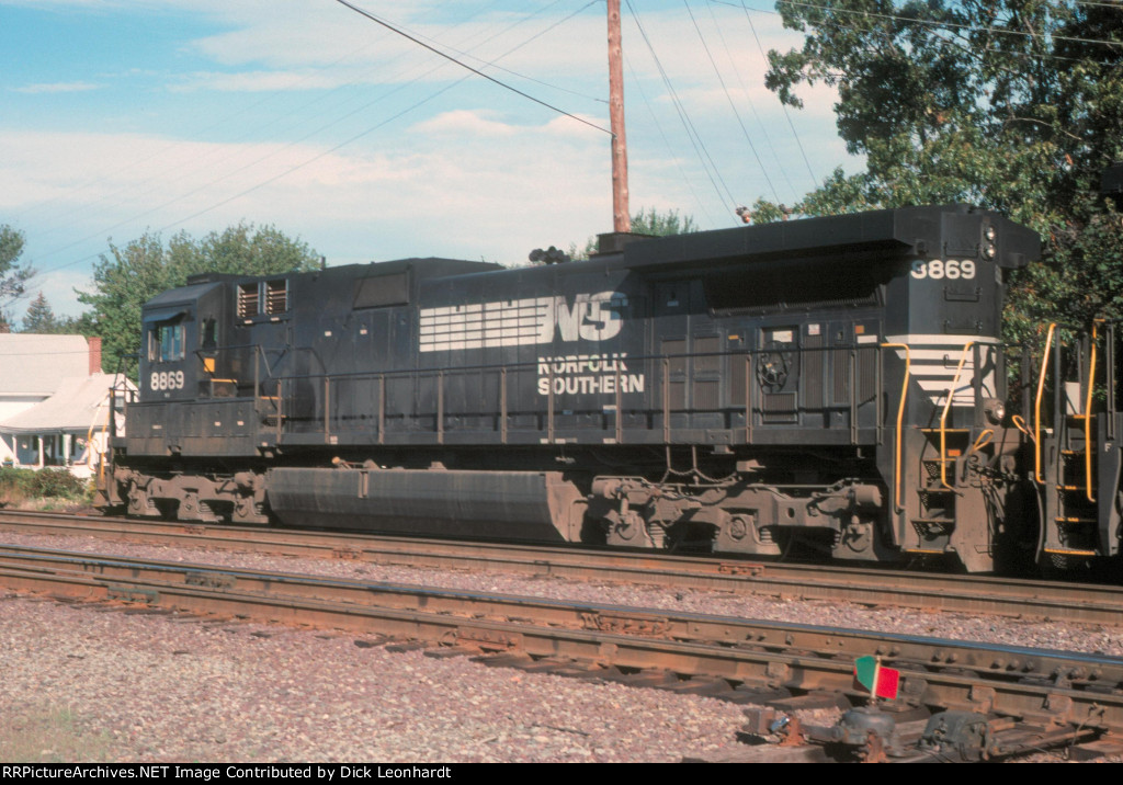 NS 8869